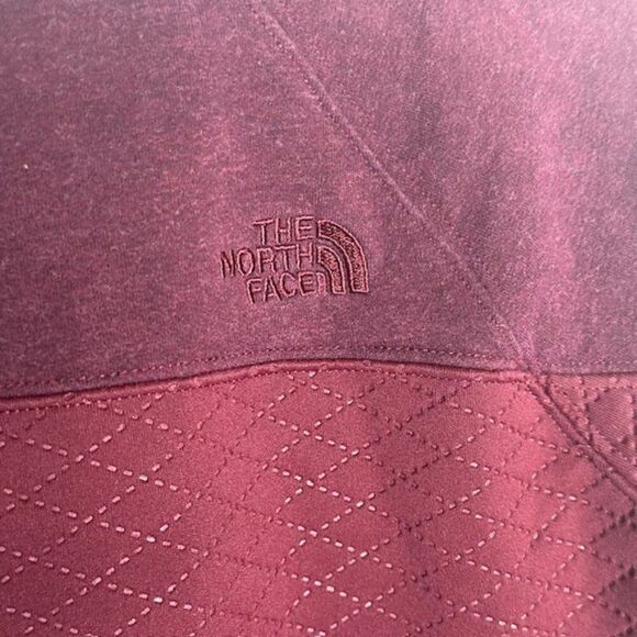 The North Face Women's Burgundy / Red Panel Designer LS Sweatshirt Size Large - Picture 4 of 7